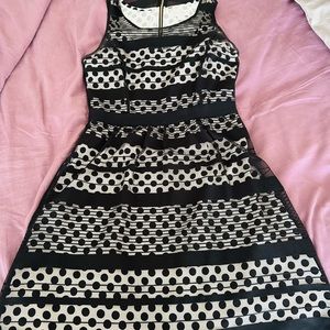 Jessica Simpson polkadot dress